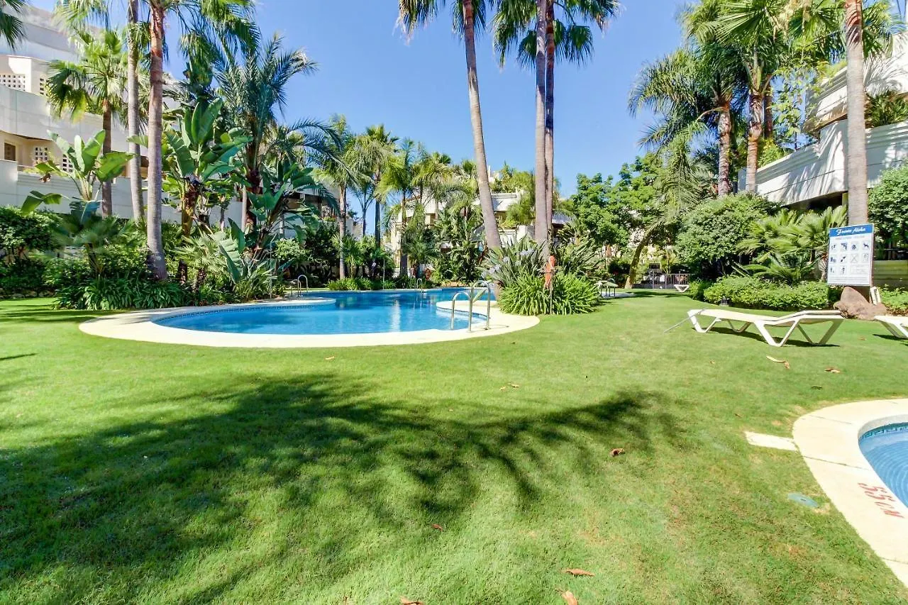 Fuente Aloha Apartment By Ghr Rentals