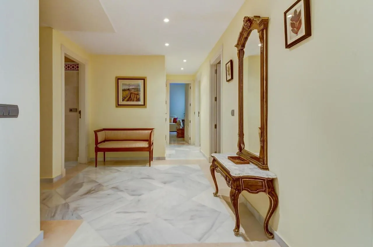 Fuente Aloha Apartment By Ghr Rentals