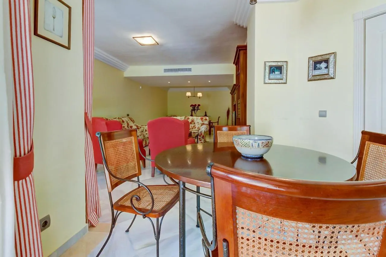 Fuente Aloha Apartment By Ghr Rentals