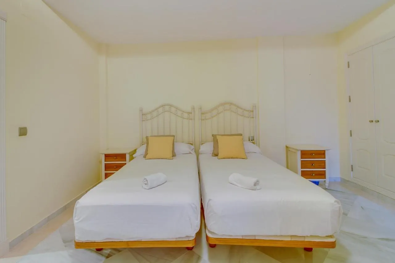 Fuente Aloha Apartment By Ghr Rentals Marbella